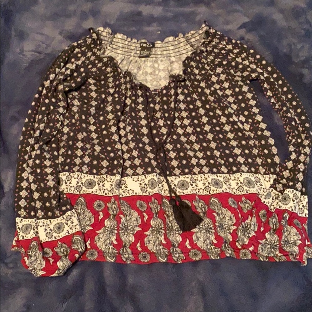 RUE21 off the shoulder long sleeve.